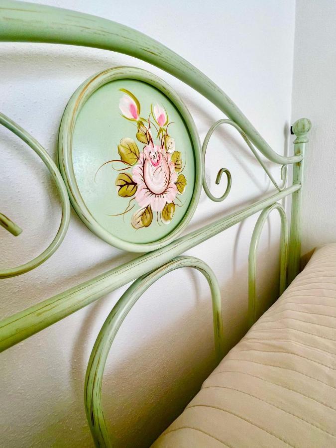 Bed&Breakfast Villa Lorena Forte dei Marmi Exteriör bild