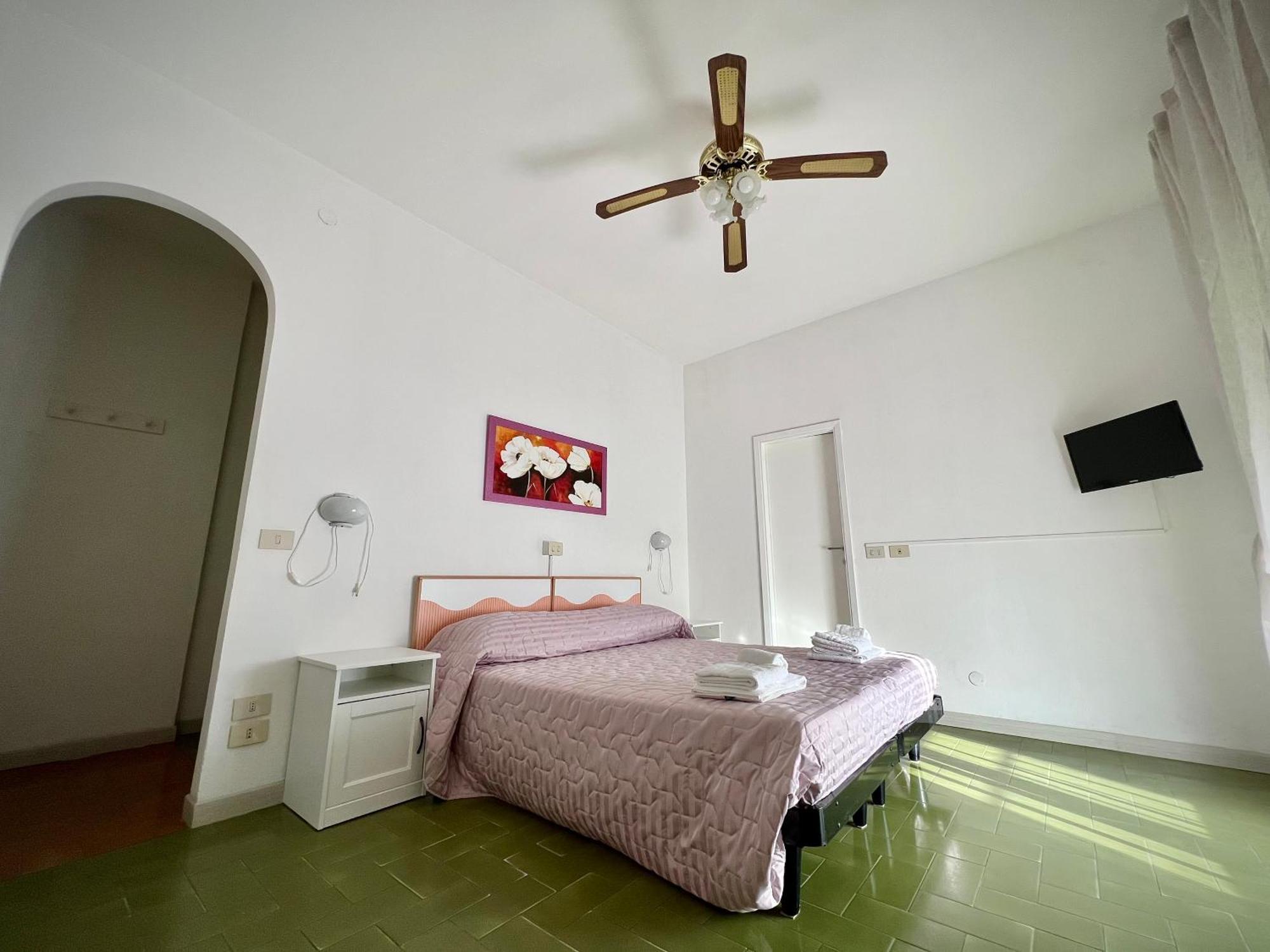 Bed&Breakfast Villa Lorena Forte dei Marmi Exteriör bild