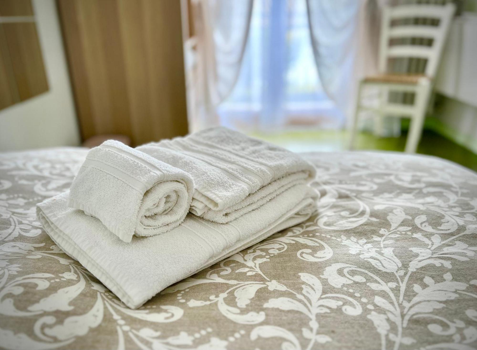 Bed&Breakfast Villa Lorena Forte dei Marmi Exteriör bild