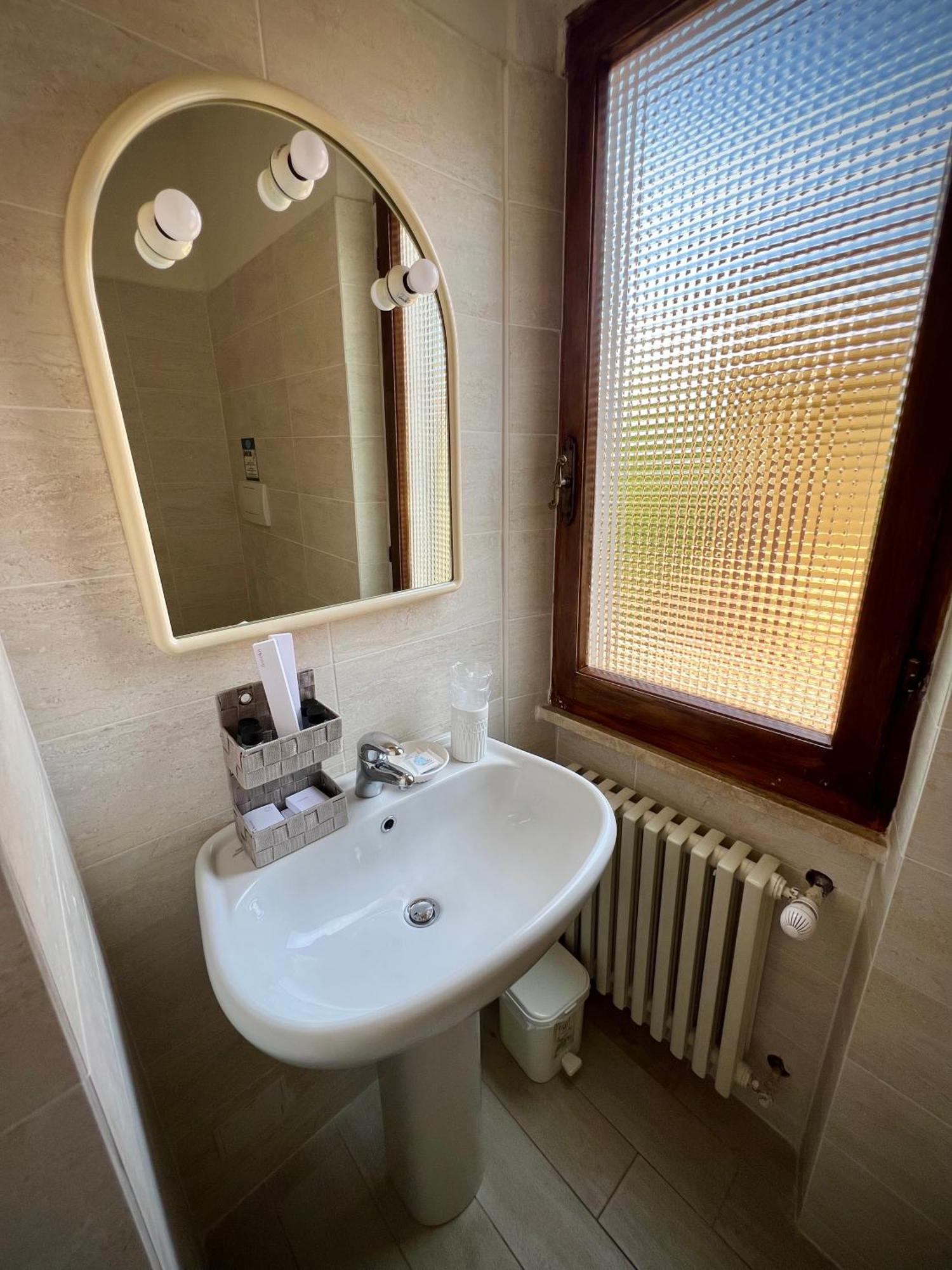 Bed&Breakfast Villa Lorena Forte dei Marmi Rum bild